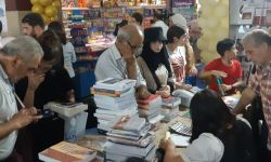 "نقرأ لنرتقي".. "معرض الكتاب السوري الثالث" يواصل فعالياته